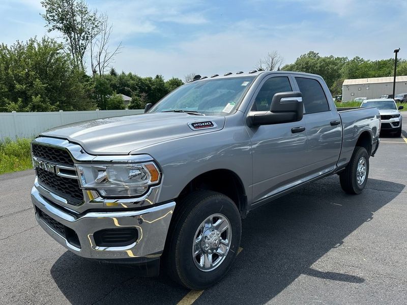 2024 RAM 2500 Tradesman Crew Cab 4x4 6