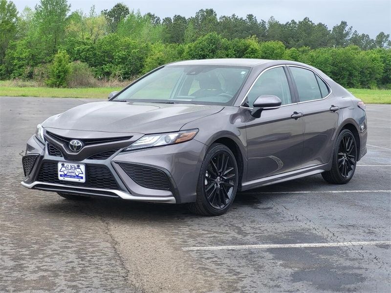 2023 Toyota Camry XSEImage 3