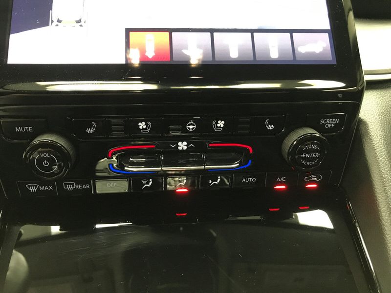 Used 2022 Jeep Grand Cherokee LimitedImage 12