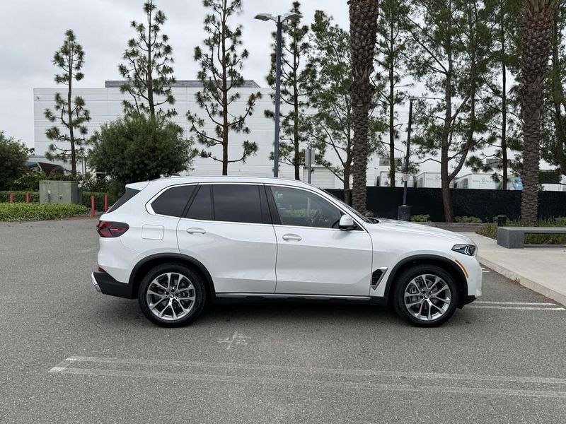 2025 BMW X5 sDrive40iImage 5