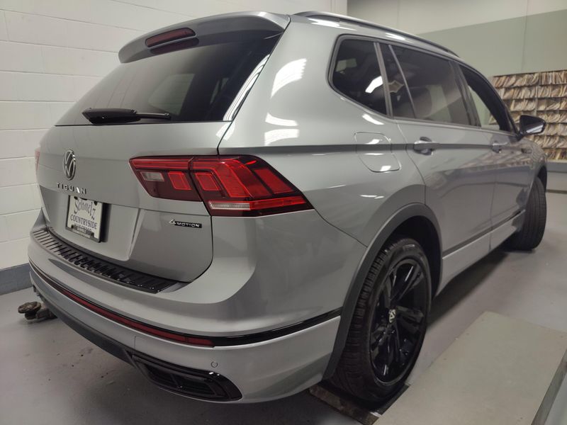 2024 Volkswagen Tiguan SE R-Line Black AWD w/SunroofImage 14
