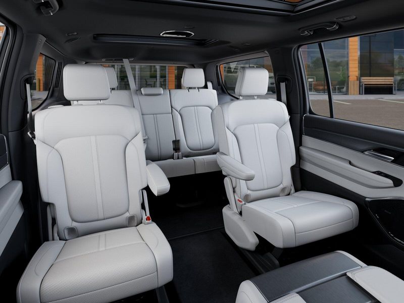 2026 Jeep Grand Wagoneer 4x4Image 41