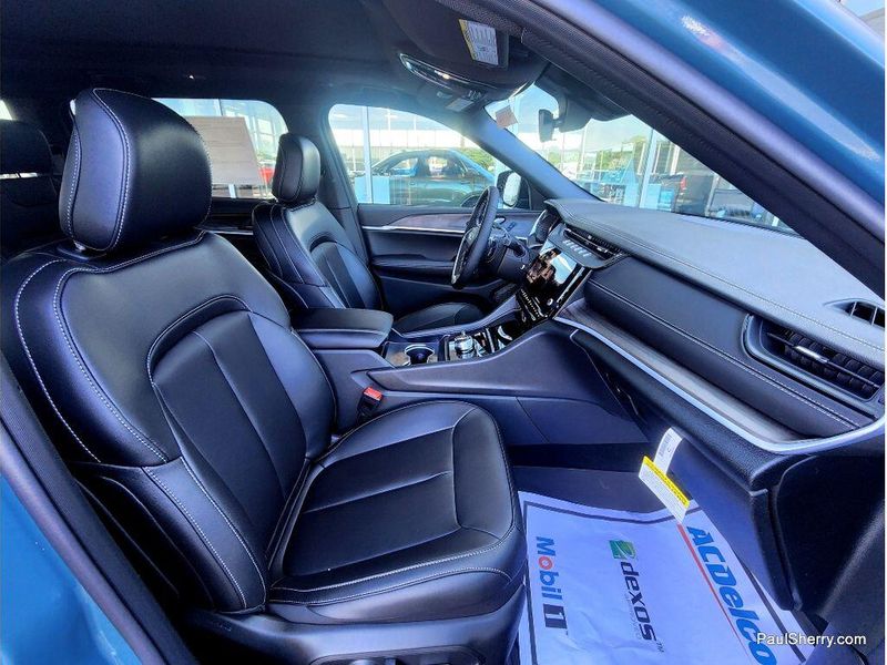 New 2026 Jeep Grand Cherokee Limited Altitude