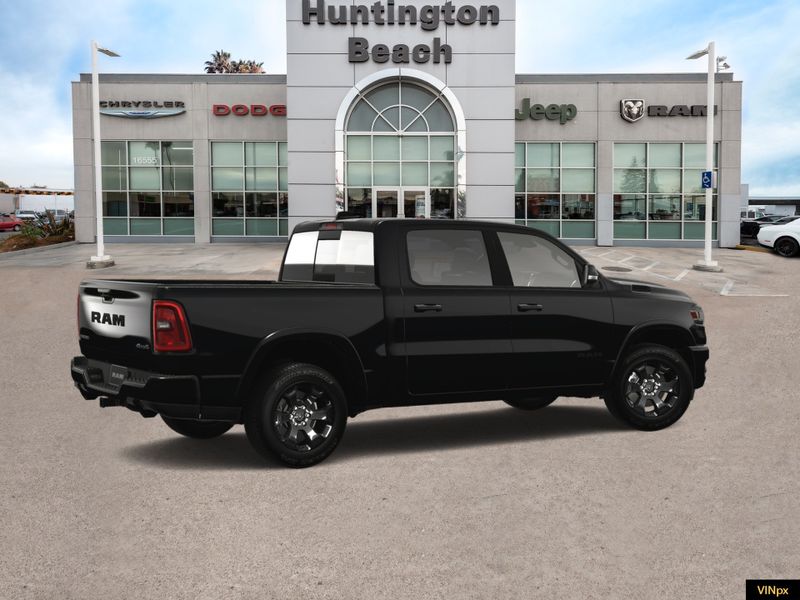 2025 RAM 1500 Big Horn Crew Cab 4x4Image 8