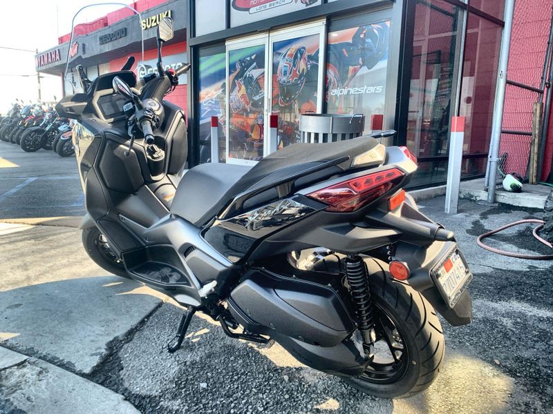 Used 2025 Yamaha Xmax Image 19