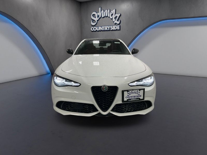 New 2026 Alfa Romeo Giulia AwdImage 9