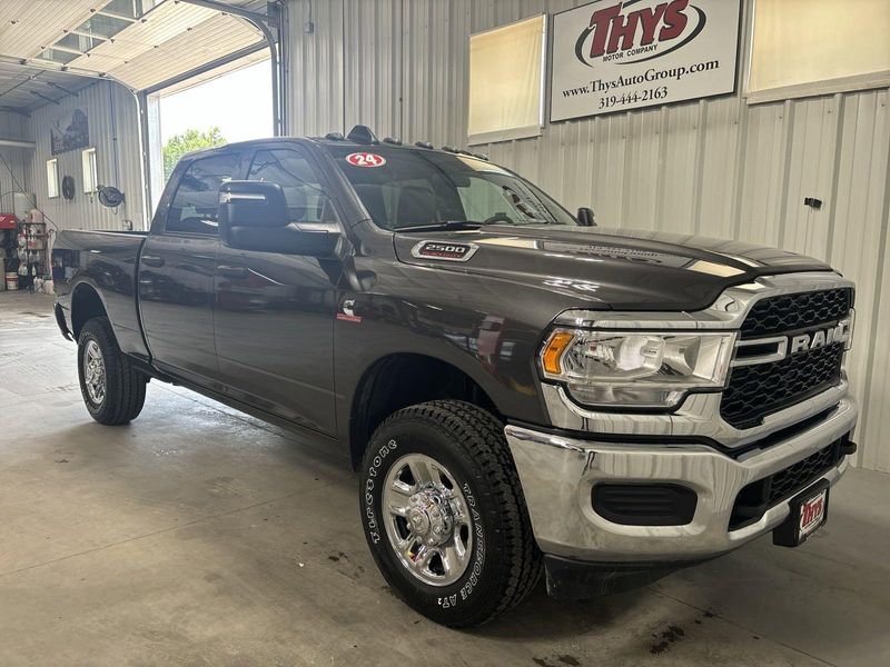 2024 RAM 2500 Tradesman Crew Cab 4x4 6