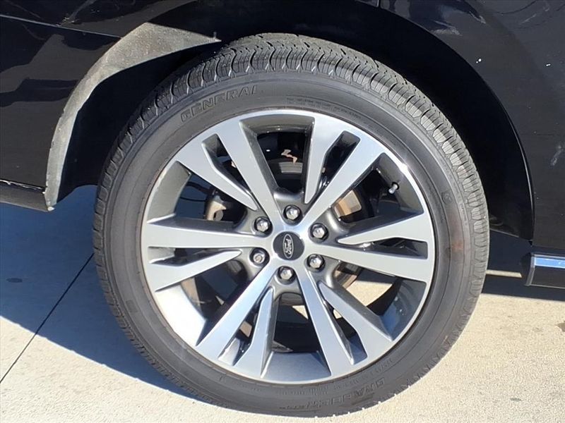 Used 2020 Ford Expedition PlatinumImage 6
