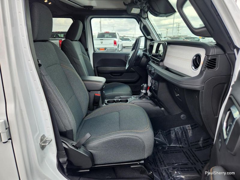 Used 2025 Jeep Wrangler 4xE Sahara