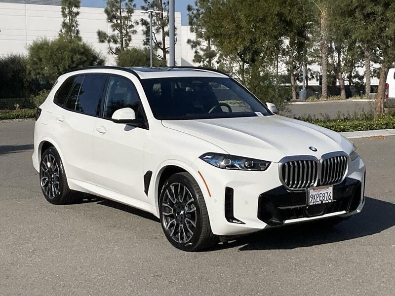 2025 BMW X5 xDrive40iImage 2