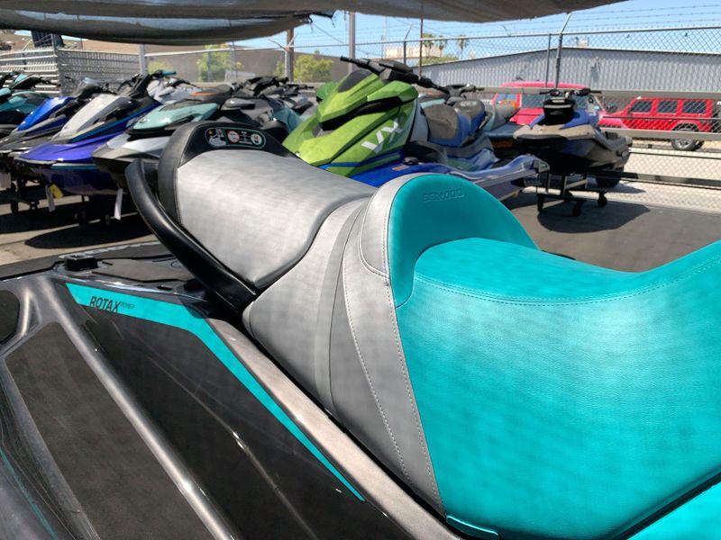 New 2025 Sea-Doo GTR 230 (SOUND SYSTEM) Image 18