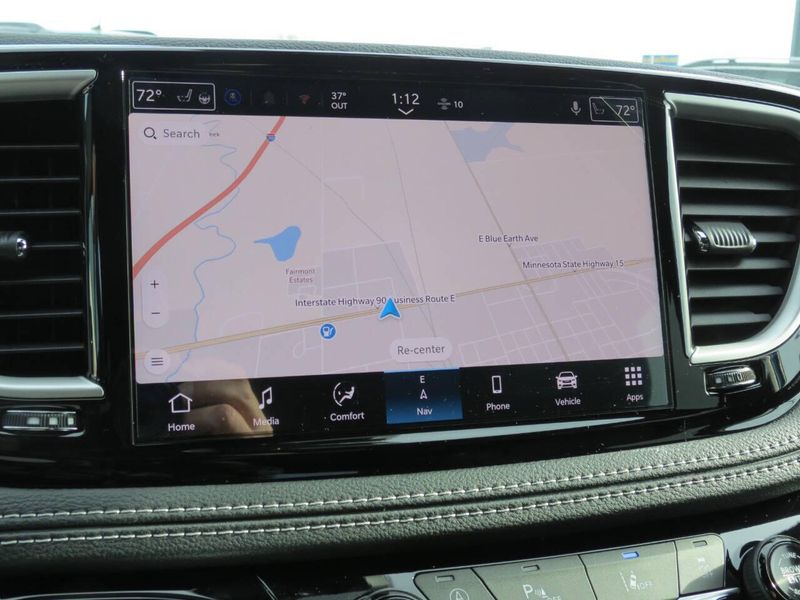 New 2026 Chrysler Pacifica SelectImage 13