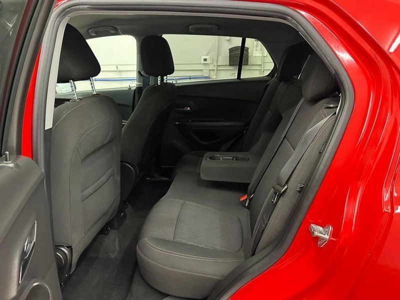 2020 Chevrolet Trax LT photo 16