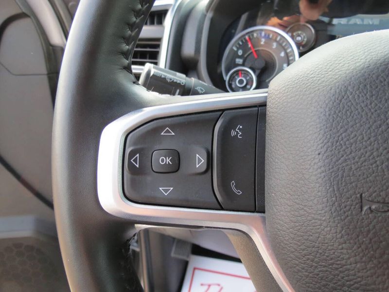 2024 RAM 2500 Big Horn 4x4 4dr Crew Cab 6.3 ft. SB PickupImage 12