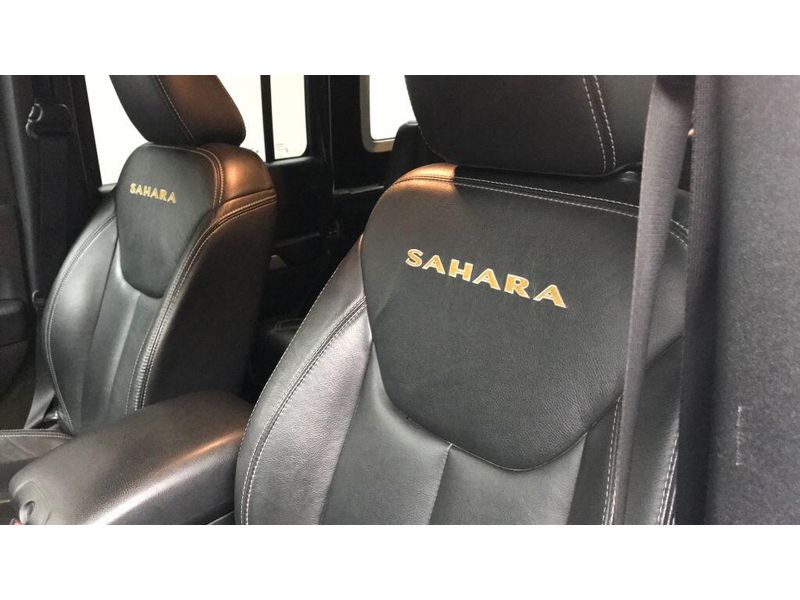 Used 2015 Jeep Wrangler JK Unlimited SaharaImage 4