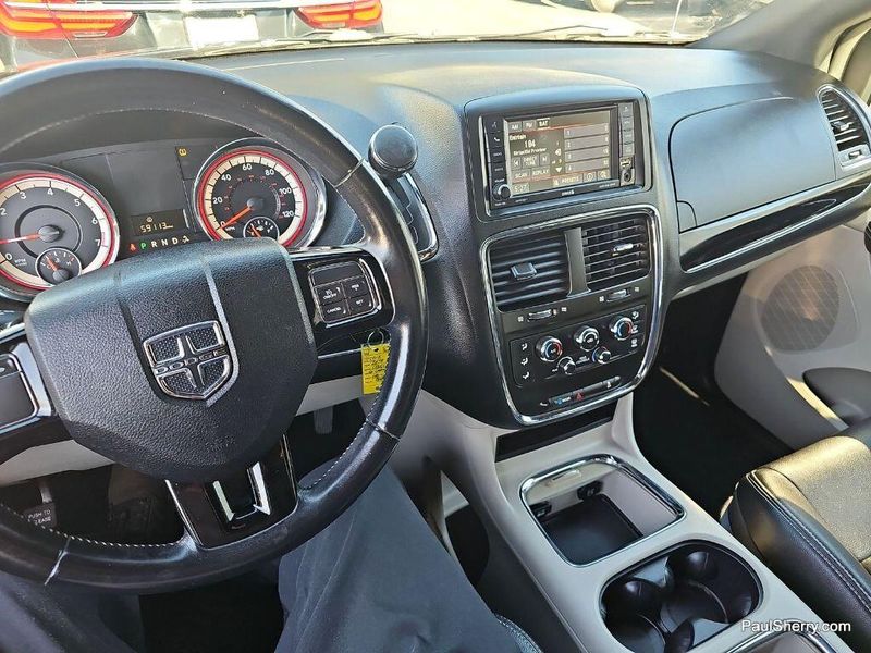 2019 Dodge Grand Caravan SXTImage 10