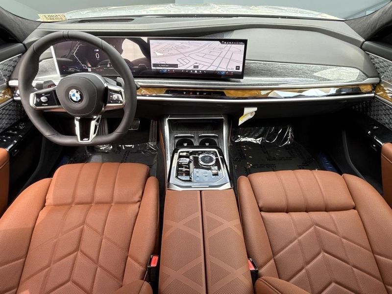 2025 BMW 7 Series 760i xDriveImage 27