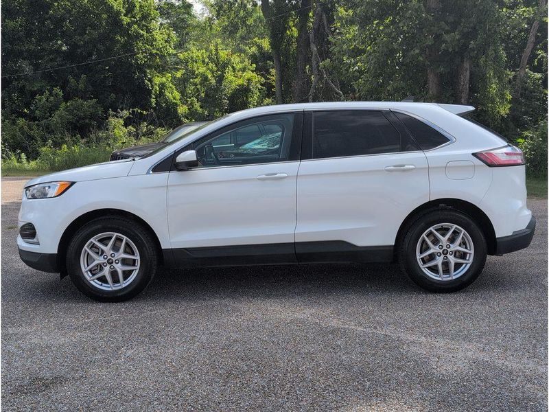 Used 2024 Ford Edge SELImage 2