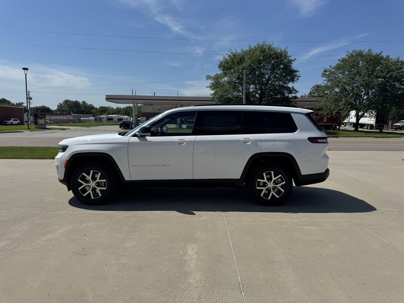 New 2025 Jeep Grand Cherokee L LimitedImage 5