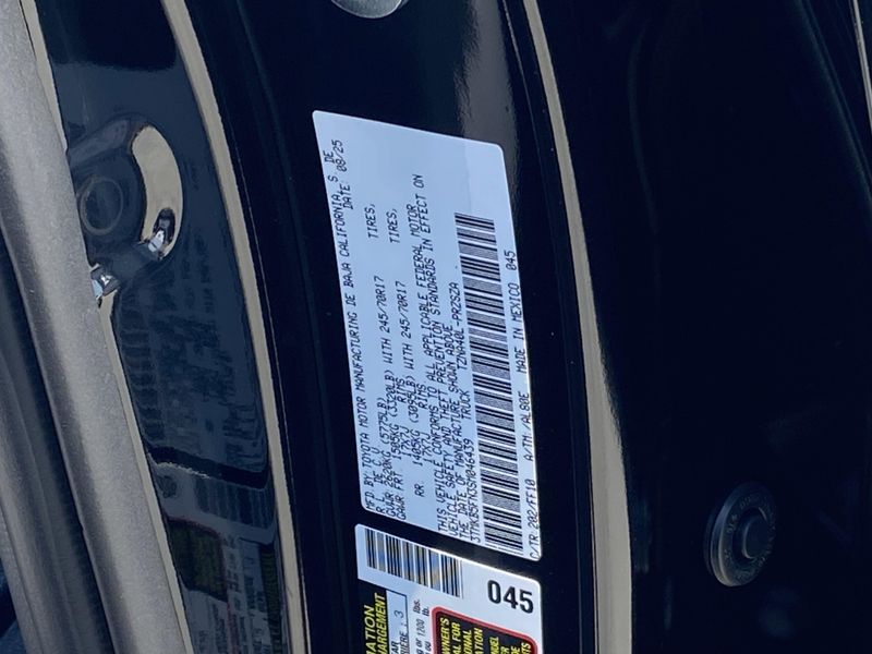 New 2025 Toyota Tacoma SR5Image 20