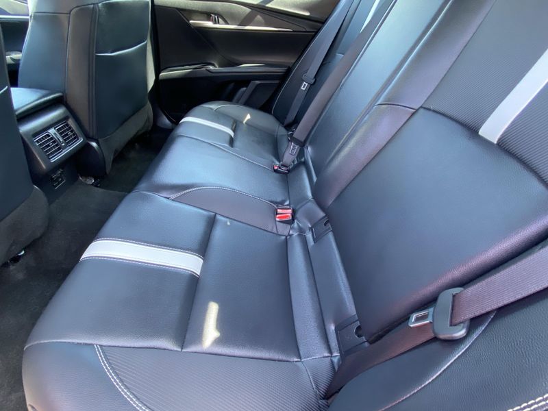 2025 Toyota Camry SEImage 15