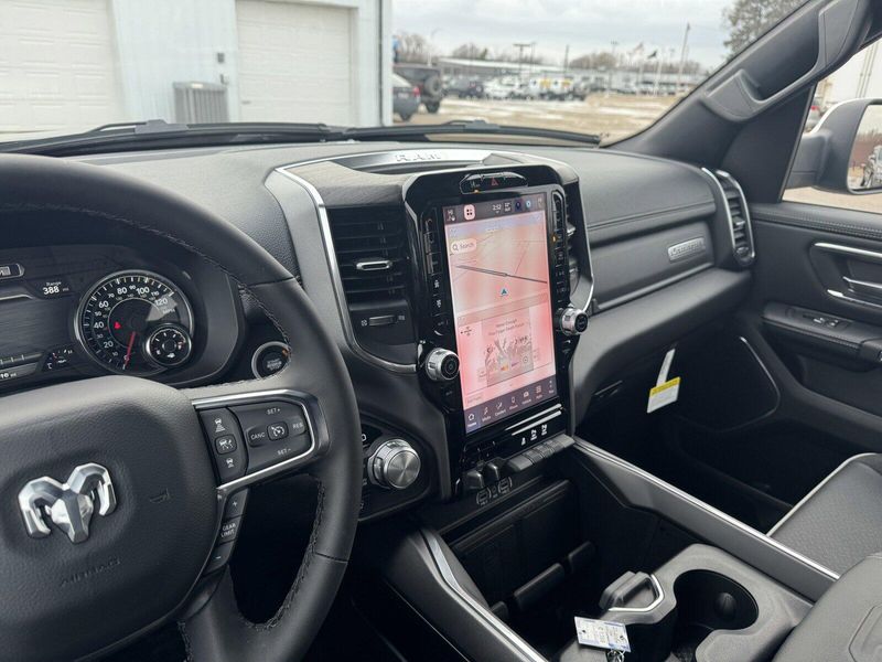 2025 RAM 1500 LaramieImage 23