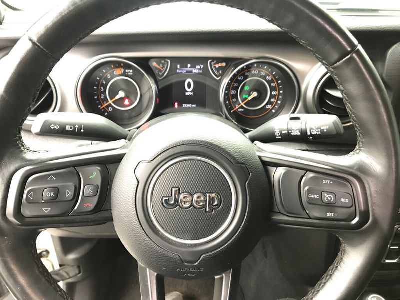 Used 2022 Jeep Wrangler Unlimited WillysImage 21