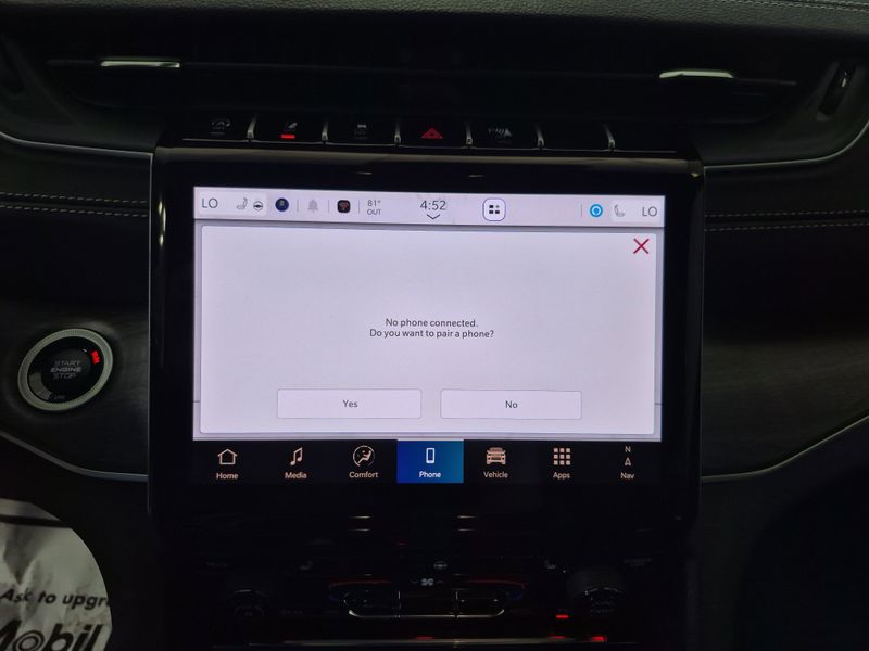 New 2025 Jeep Grand Cherokee L Limited 4x4Image 32