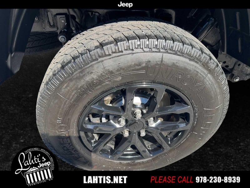 2021 Jeep Gladiator Sport S photo 8