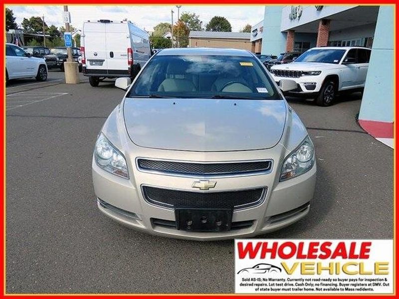 2010 Chevrolet Malibu LTImage 3