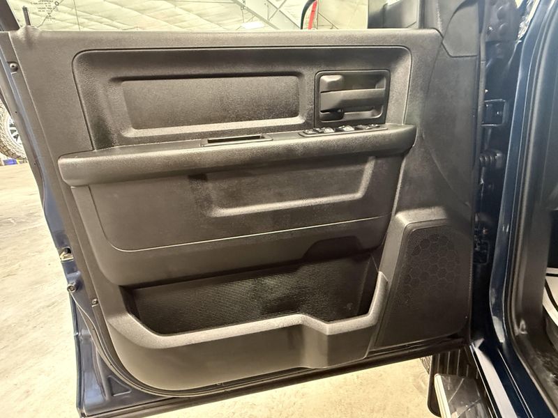 Used 2022 RAM 2500 TradesmanImage 19