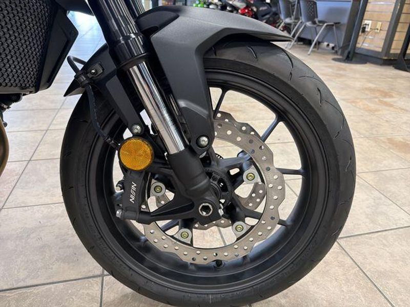 New 2025 Honda CB750 HORNET Image 23
