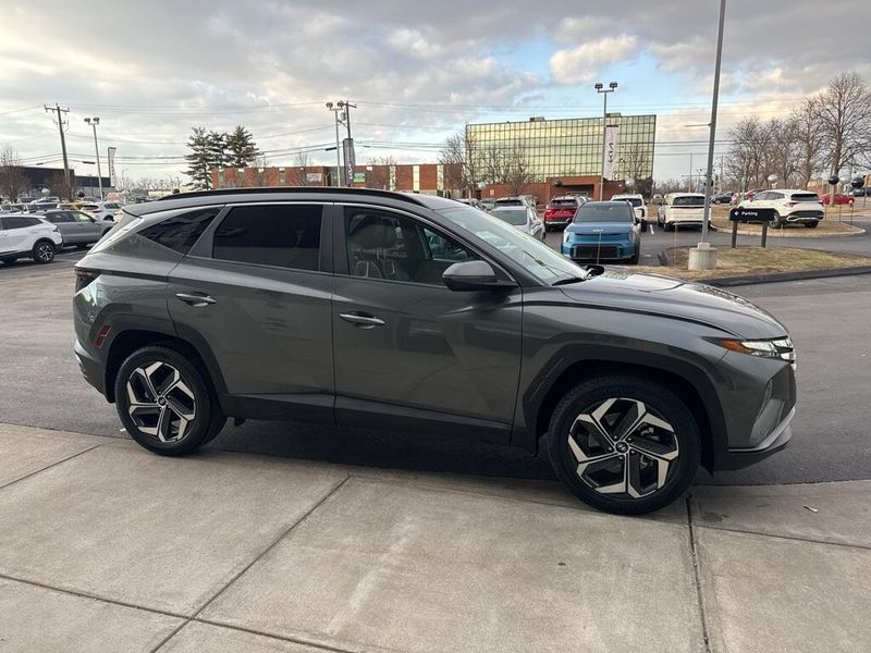 2022 Hyundai Tucson SELImage 3