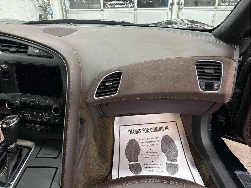 2015 Chevrolet Corvette Stingray 3LT Z51 photo 11