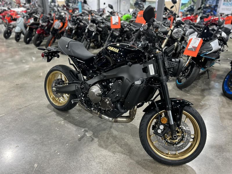 New 2025 Yamaha XSR900 Image 3