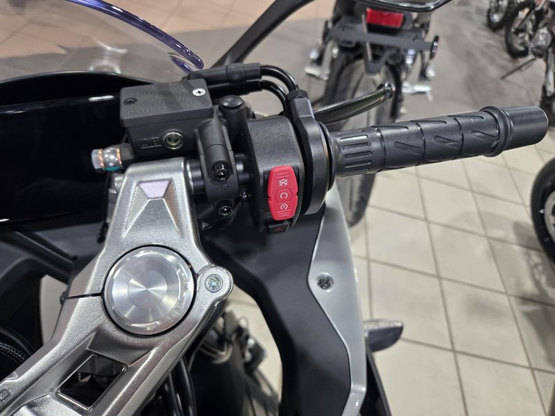 NEW 2026 CFMOTO 300 SS Image 15