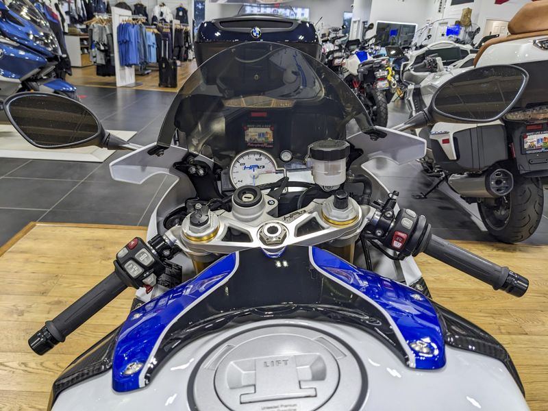 2019 BMW K 1600 B  in a IMPERIAL BLUE METALLIC exterior color. BMW Motorcycles of Miami 786-845-0052 motorcyclesofmiami.com 