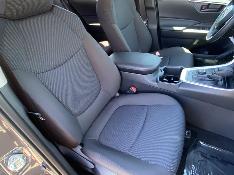 New 2025 Toyota RAV4 Hybrid LEImage 11