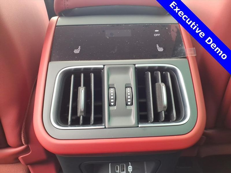 New 2025 Maserati Grecale Image 14