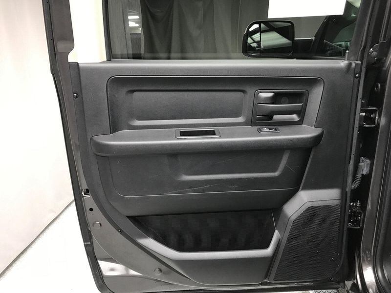 2017 RAM 2500 TradesmanImage 8