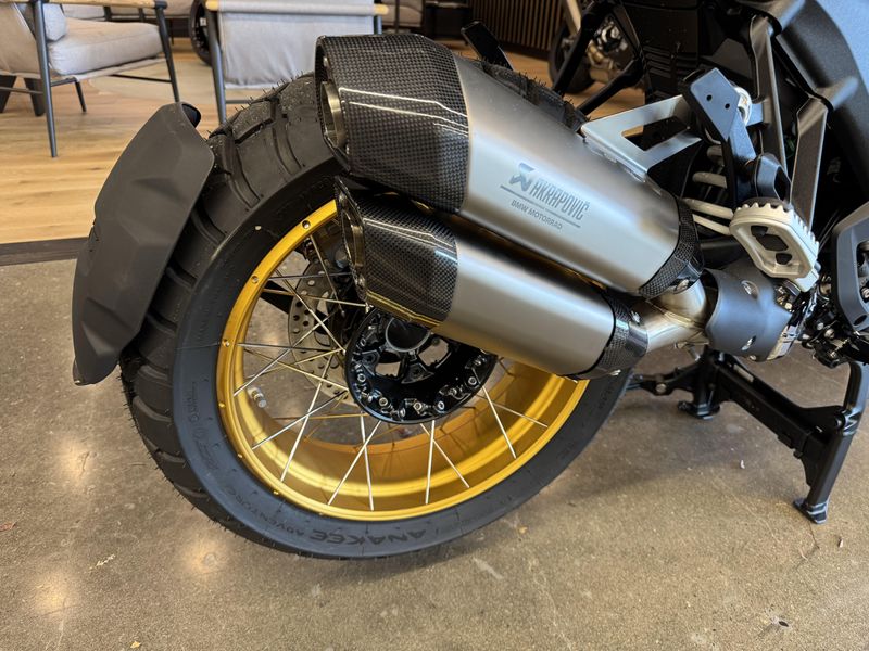 2025 BMW R 1300 GS - AURELIUS GREEN METALLIC 