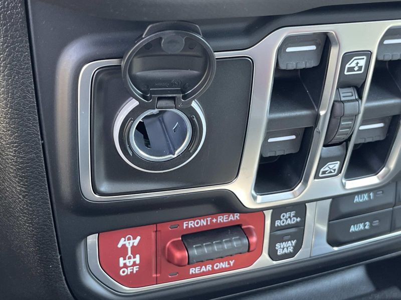 New 2026 Jeep Wrangler 4-door Rubicon