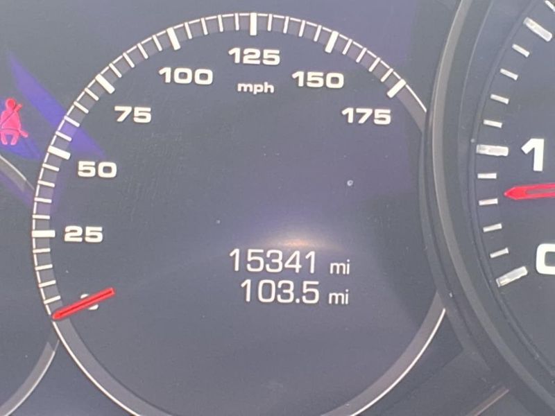 2021 Porsche Cayenne Coupe BaseImage 7