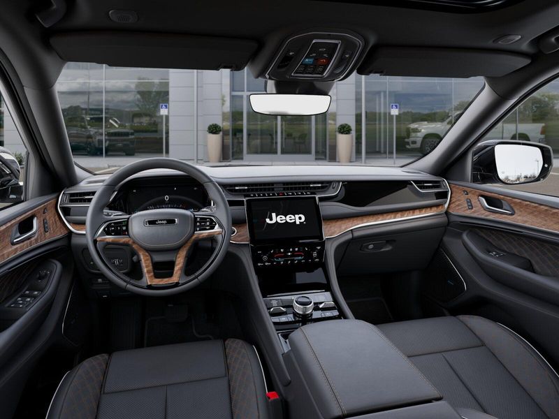 New 2025 Jeep Grand Cherokee Summit Reserve 4x4Image 8
