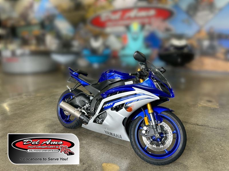 Used 2016 Yamaha YZF-R6 Image 1