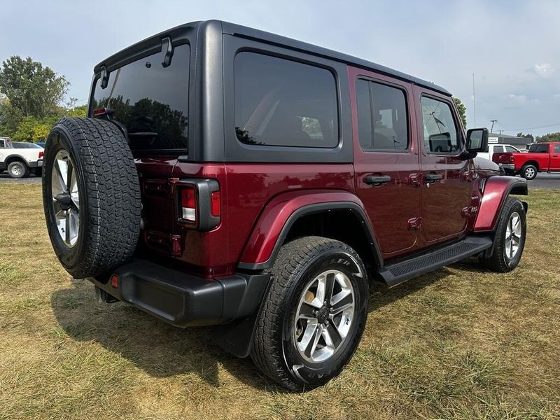 2021 Jeep Wrangler Unlimited Sahara photo 2