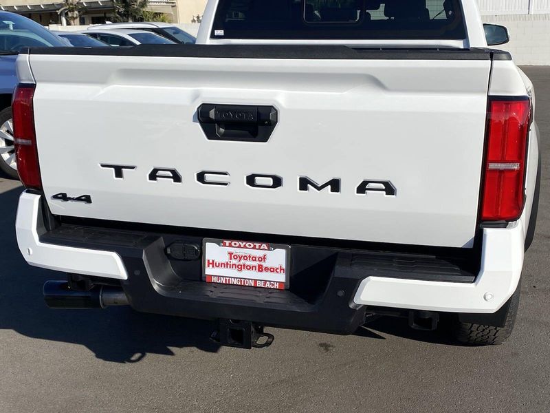 2024 Toyota Tacoma TRD Off RoadImage 4