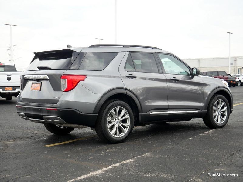 Used 2024 Ford Explorer XLT