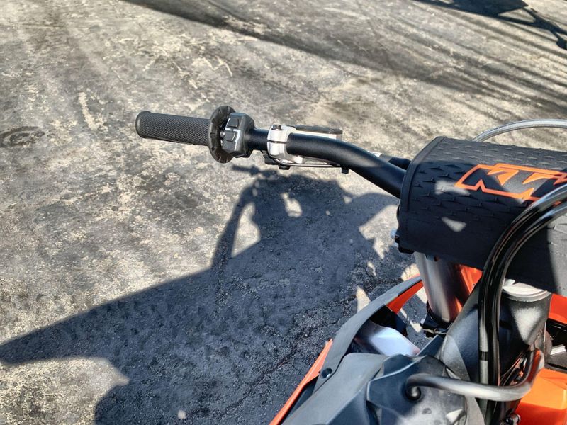 New 2025 KTM 300 SX Image 17