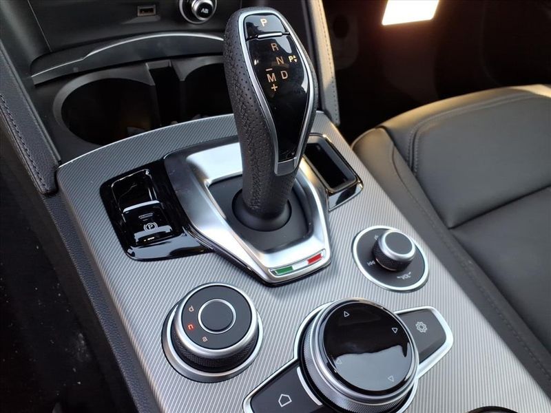 New 2026 Alfa Romeo Stelvio SprintImage 20